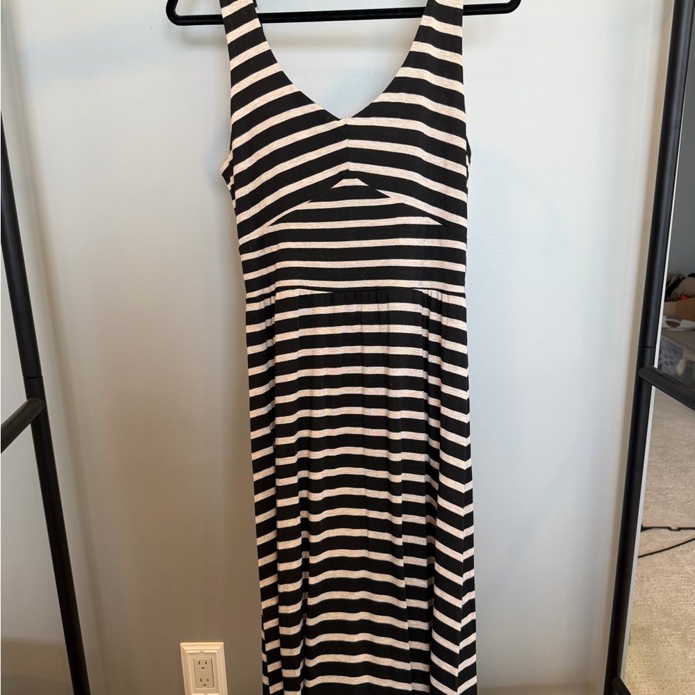 Black and White Striped V-Neck Maxi Dress